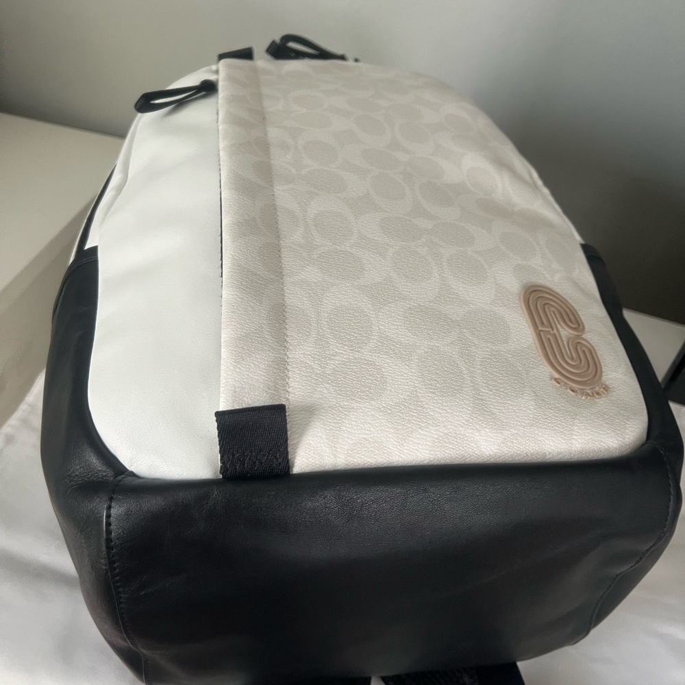 Coach Large Backpack - Picture 3 of 8